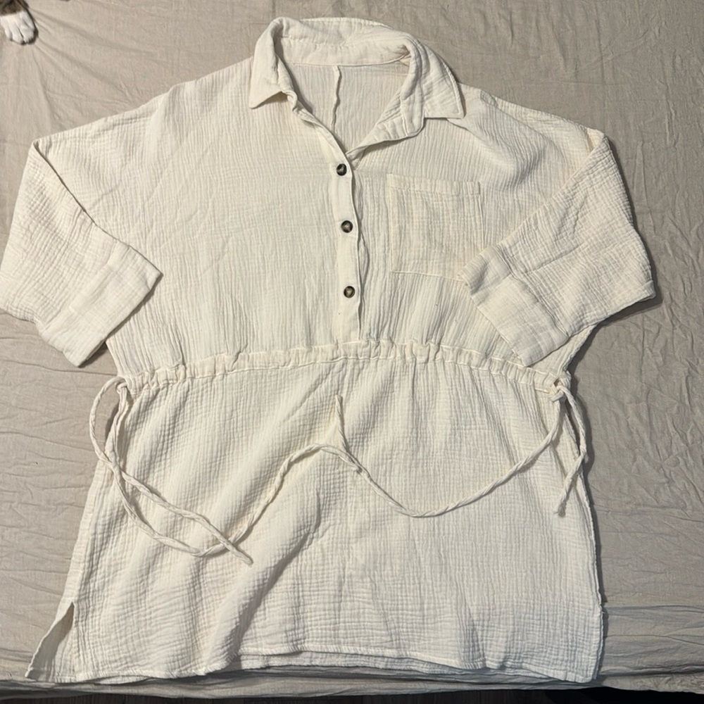 Women’s Medium, Cream, Casual Boutique